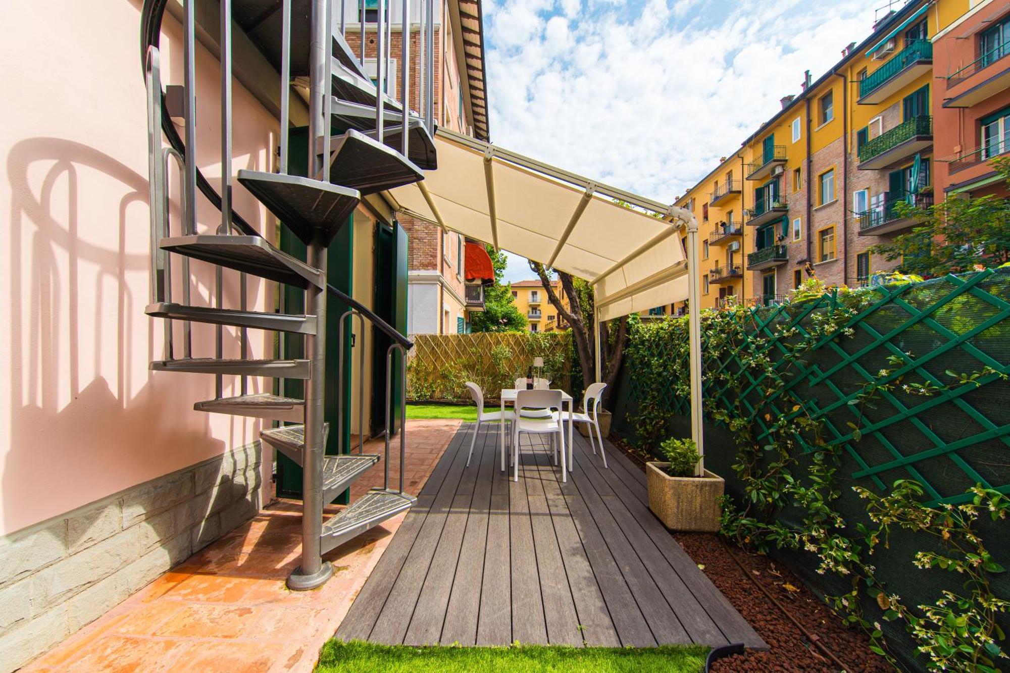 Urban Cottage Free Parking - Private Garden Bologna Exterior photo