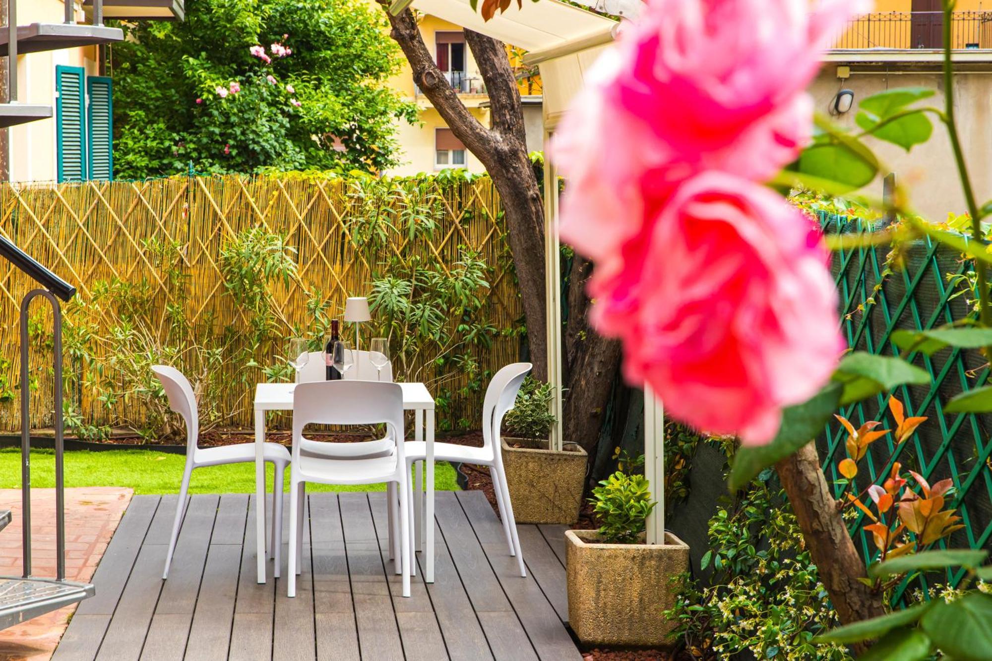 Urban Cottage Free Parking - Private Garden Bologna Exterior photo